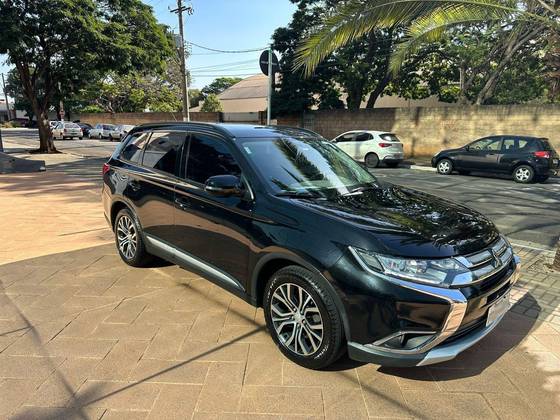 MITSUBISHI OUTLANDER 2.0 16V GASOLINA 4P AUTOMÁTICO